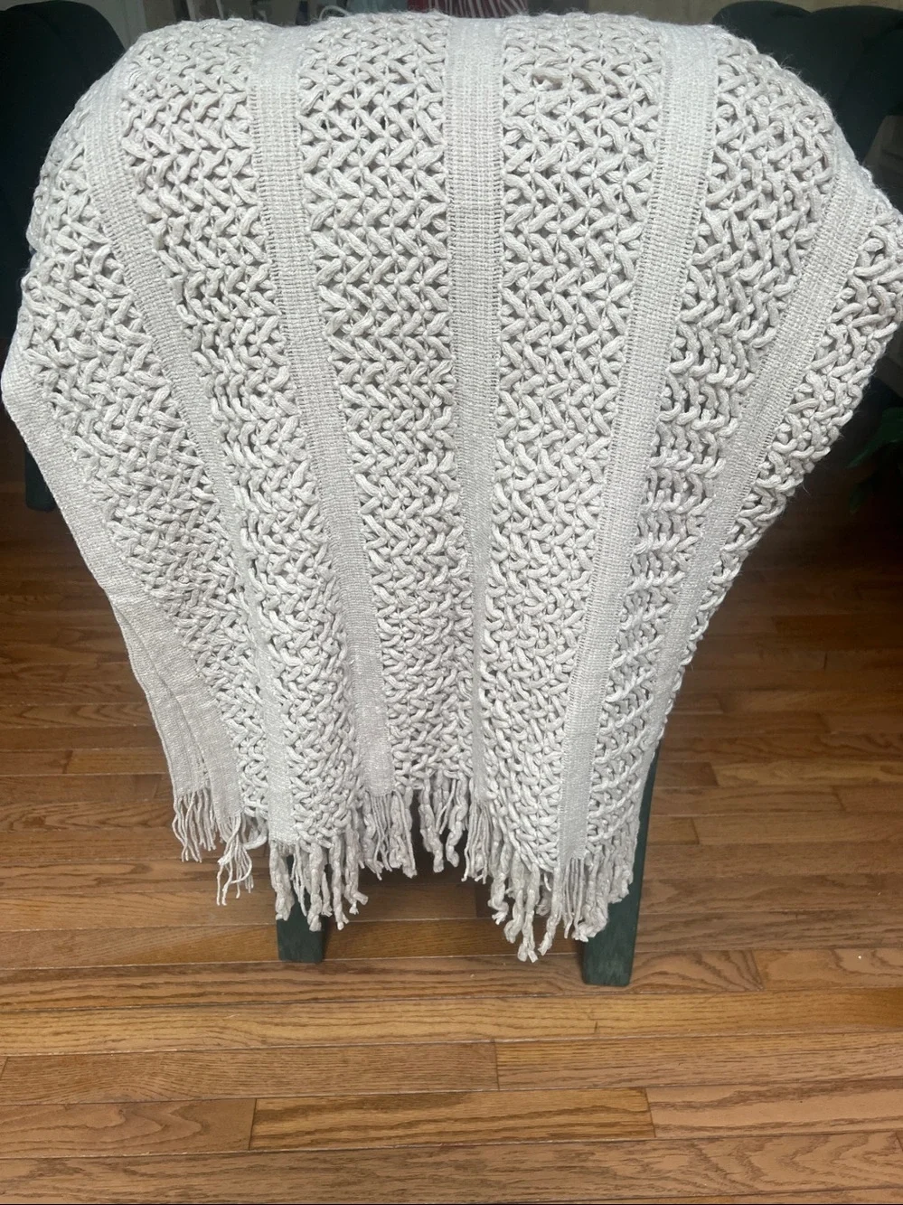 Oneida Indian Nation Cream Knit Throw Blanket - Bernat Blanket Yarn